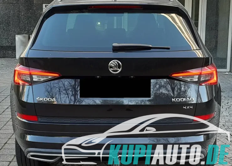 Skoda Kodiaq Sportline 4×4/LED/7Sitz/Pano/Kam/AhK/StdH/20″