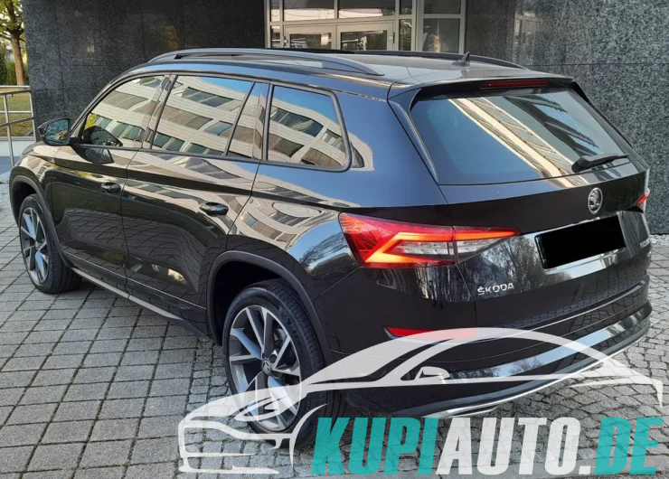 Skoda Kodiaq Sportline 4×4/LED/7Sitz/Pano/Kam/AhK/StdH/20″
