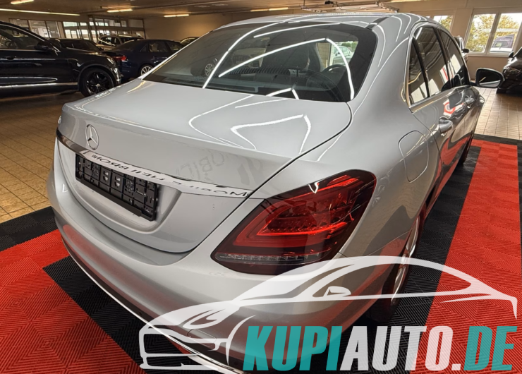 Mercedes-Benz C 180 C Lim Avantgarde/Navi/LED/Kamera/Leder/TOP