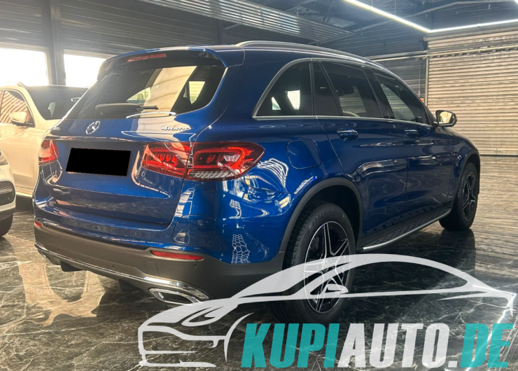 Mercedes-Benz GLC 300 e 4M AMG LINE/AHK/KAMERA/LED/ACC/SHZ/