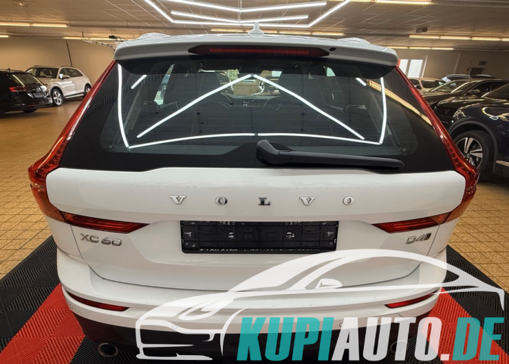 Volvo XC60 Momentum AWD/Navi/LED/T.Leder/TOP