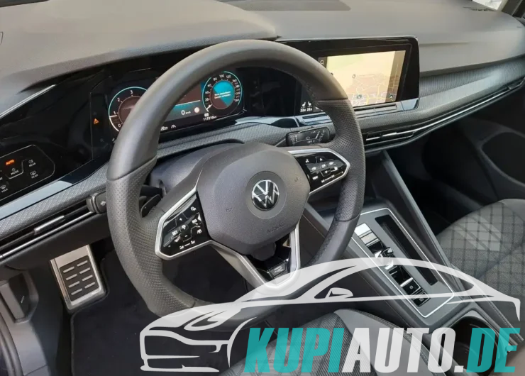Volkswagen Golf 2.0TDI/DSG/R-Line/Pano/DigitalC./Kam/AHK