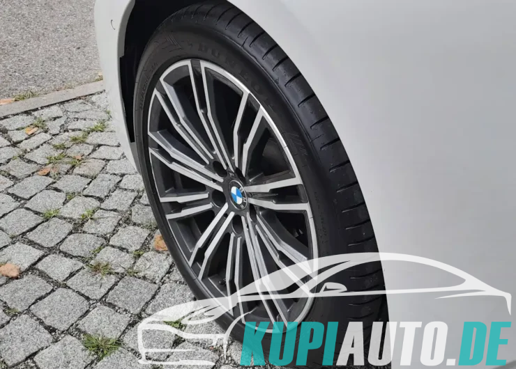 BMW 318 d Limo/3xM-Sport/LED/Kam/LiveCockpit/18″