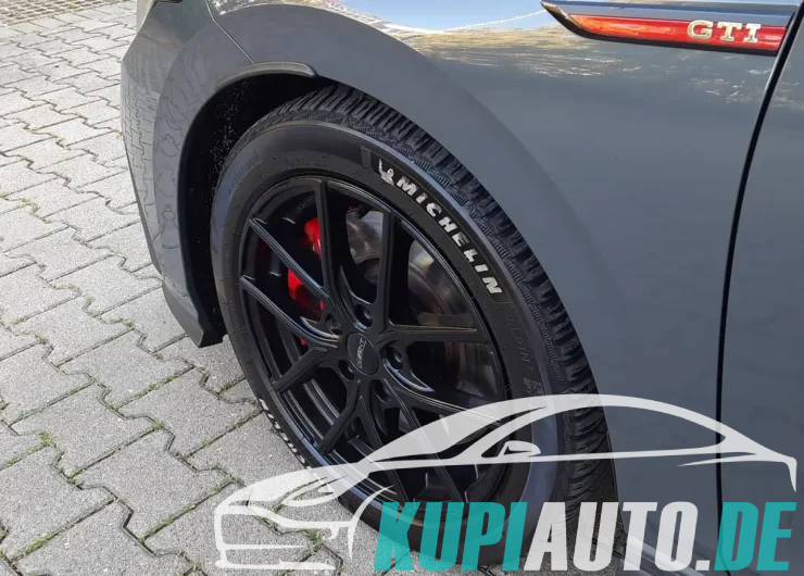 Volkswagen Golf GTI 8 GTI/LED/Kam/Pano/DigitalC/AhK/DAB