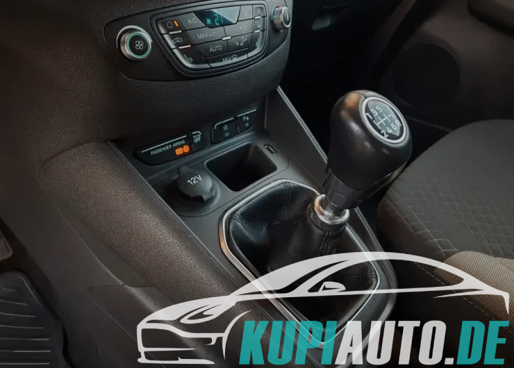 Ford Tourneo Courier Titanium/Navi/PDC/Kam/AudioP/5Sz