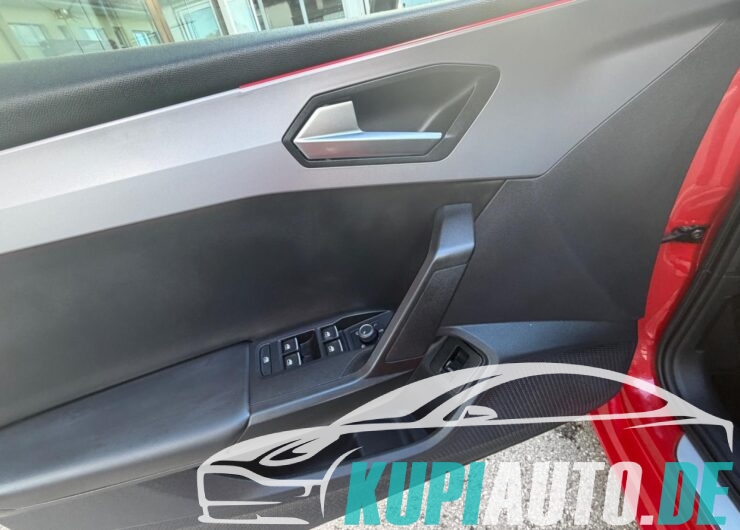 Seat Leon FR 2.0TDI DSG/VIRTUAL/NAVI/AMBIENT B./AHK/