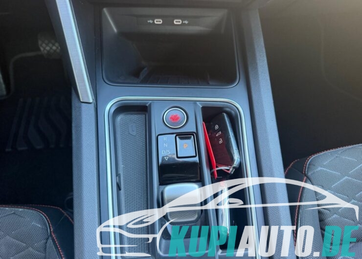 Seat Leon FR 2.0TDI DSG/VIRTUAL/NAVI/AMBIENT B./AHK/