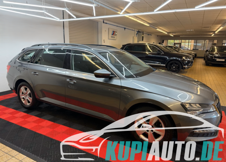 Skoda Superb Combi Ambition/Navi/LED/Virtual/Erster H