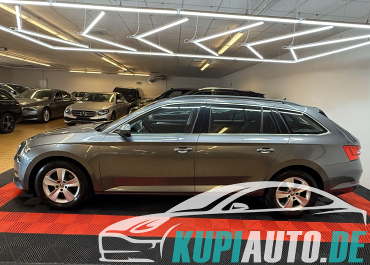 Skoda Superb Combi Ambition/Navi/LED/Virtual/Erster H
